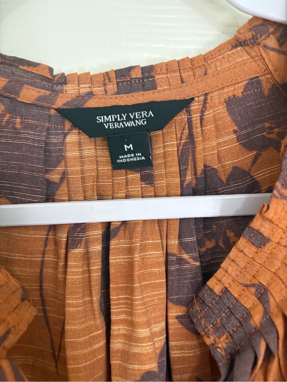 Simply Vera Tank - Picture 2 of 4